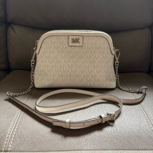 Michael Kors Crossbody Bag